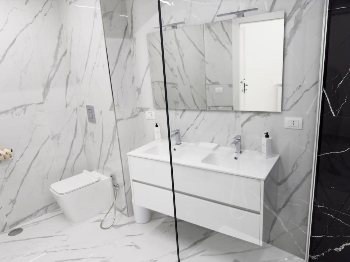 White Elegance Luxury B&B Caserta Exterior photo